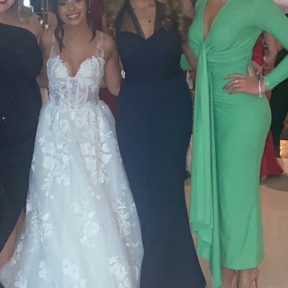 Portia & Scarlett dress - Picture 3 of 7